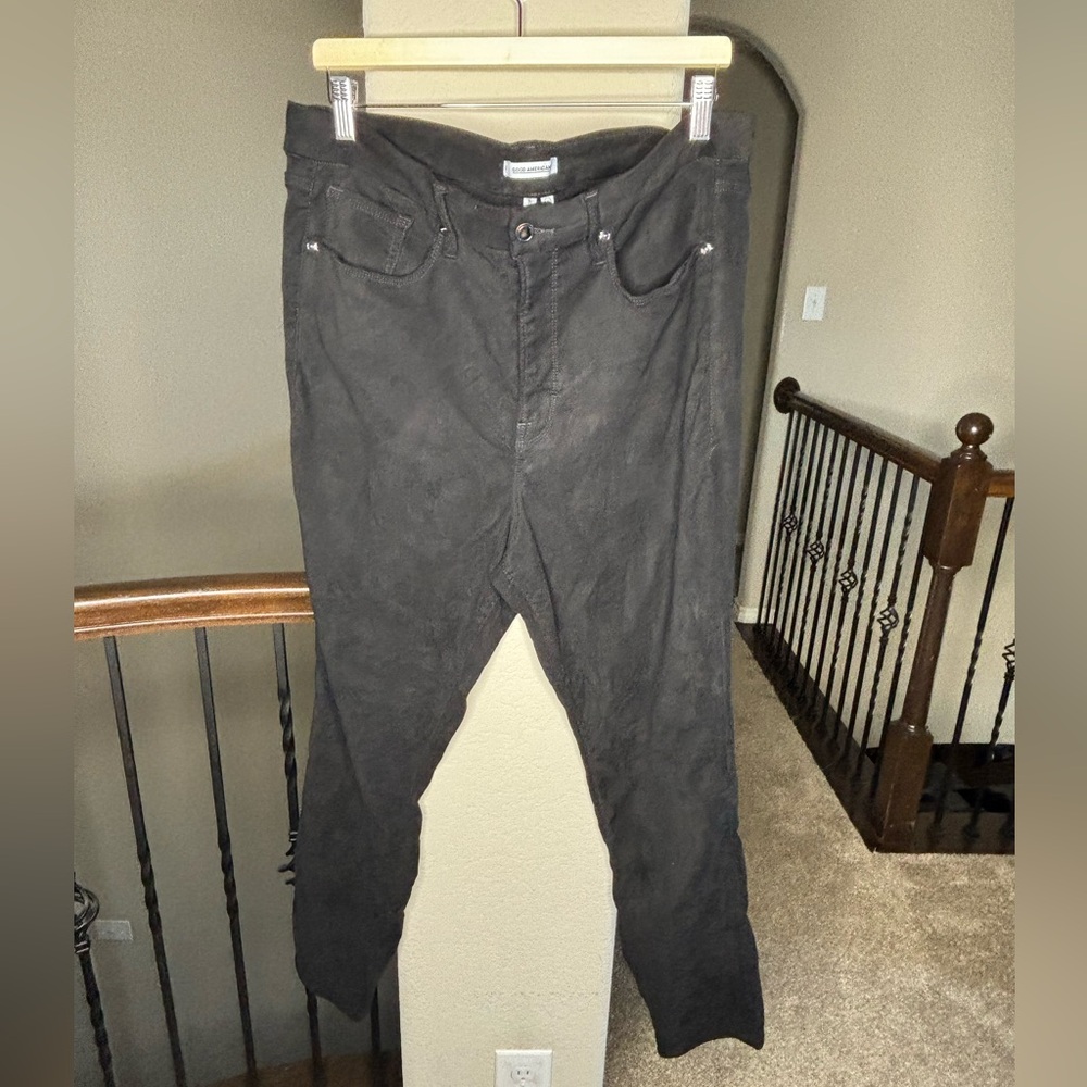 Good American Good Legs Crop Jeans Style#GL100T Size 20 Stretch Summer Neutral